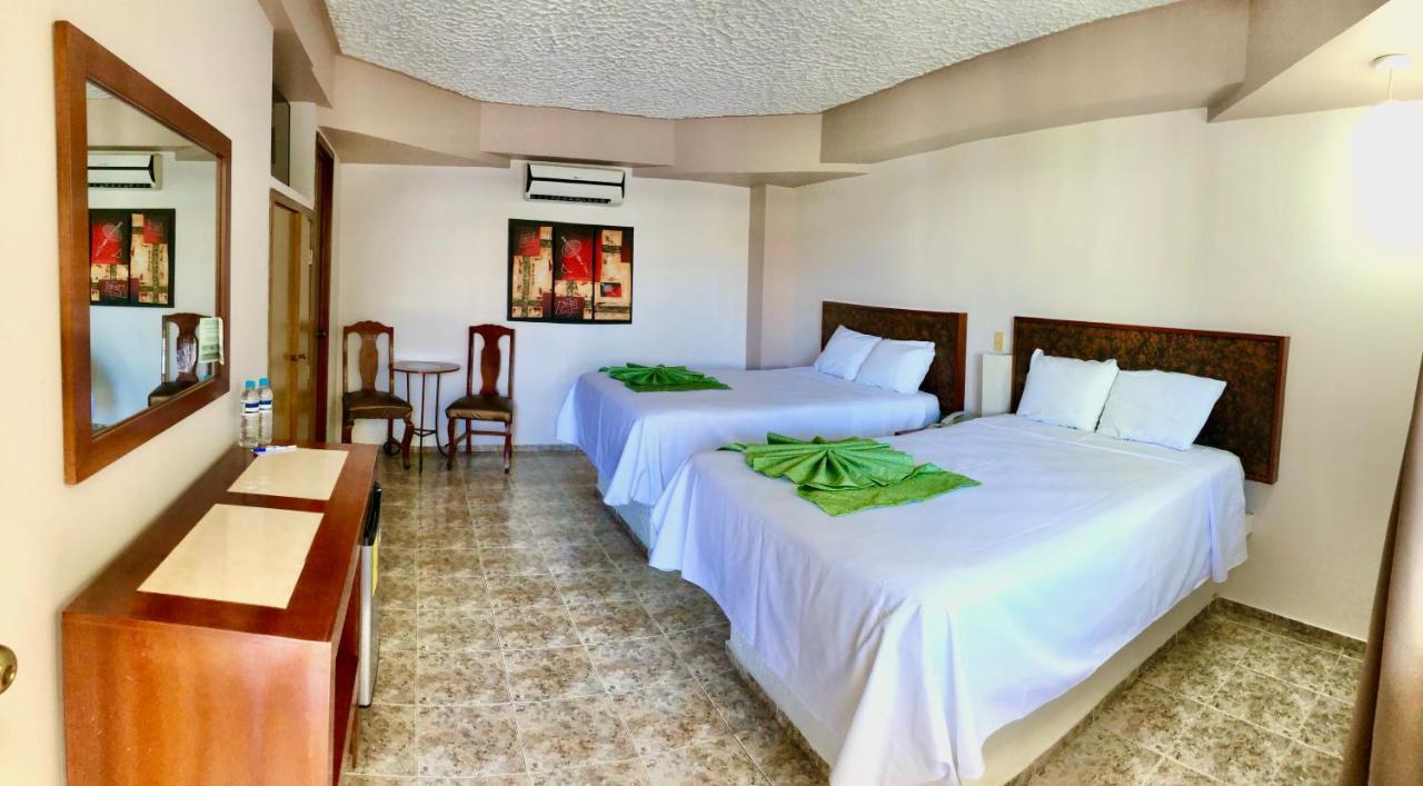 El Grullo Hotel Del Camino Real מראה חיצוני תמונה